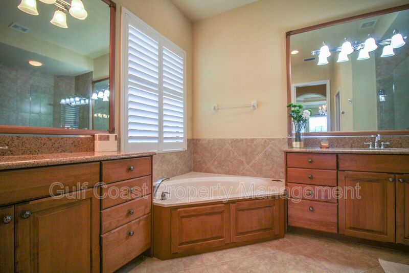 Annual Fully Furnished Pool Home in Lakewood Ranch Country Club, 2BR + Den, Stunning Golf Course Views property image