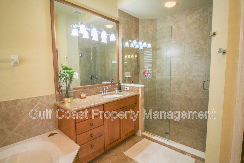 Annual Fully Furnished Pool Home in Lakewood Ranch Country Club, 2BR + Den, Stunning Golf Course Views property image