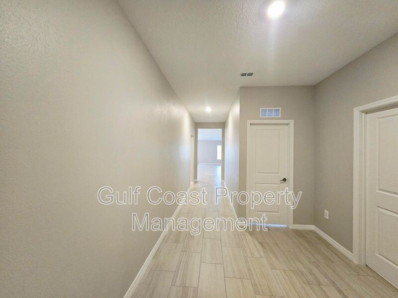 Annual 4BR + Flex Room Home with 3-Car Garage in Prosperity Lakes – Cul-de-Sac, Fenced Yard & Resort-Style Amenities property image