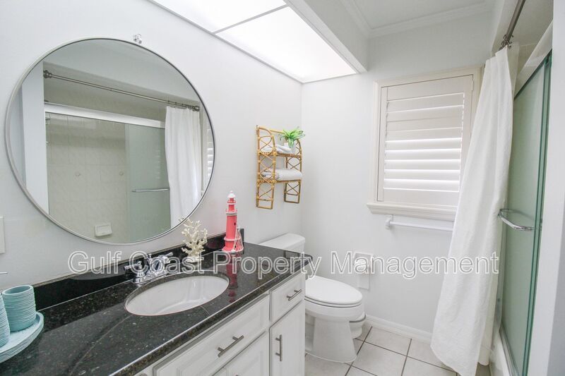 Waterfront Pool Home in Burnt Shore Isles property image