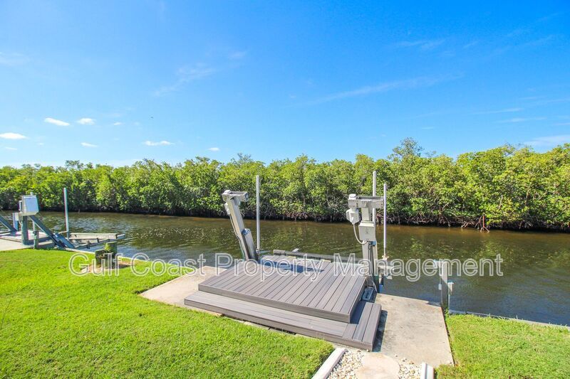 Waterfront Pool Home in Burnt Shore Isles property image