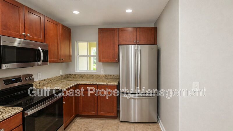 Annual 2Bed/2.5 Bath Gated Townhome with Preserve Views in Willowbrook property image