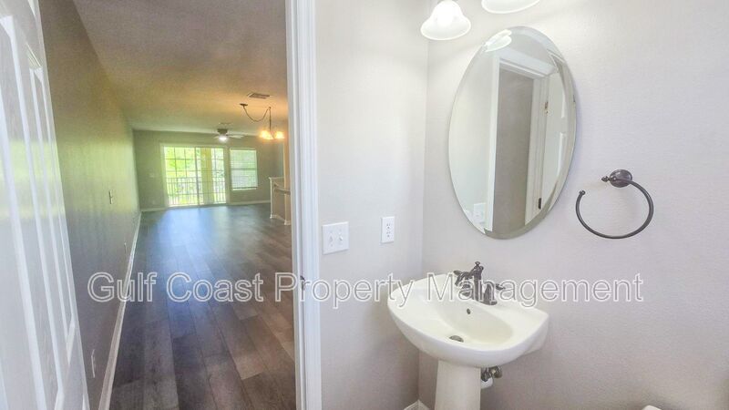 Annual 2Bed/2.5 Bath Gated Townhome with Preserve Views in Willowbrook property image