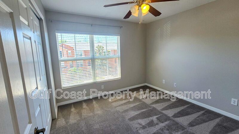 Annual 2Bed/2.5 Bath Gated Townhome with Preserve Views in Willowbrook property image