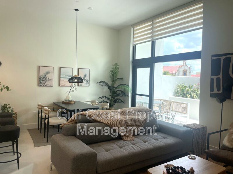 Modern Loft Living with Private Terrace in Downtown Sarasota’s Rosemary District property image