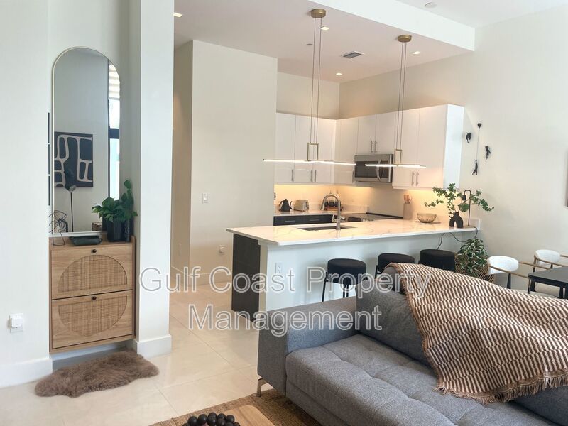 Modern Loft Living with Private Terrace in Downtown Sarasota’s Rosemary District property image