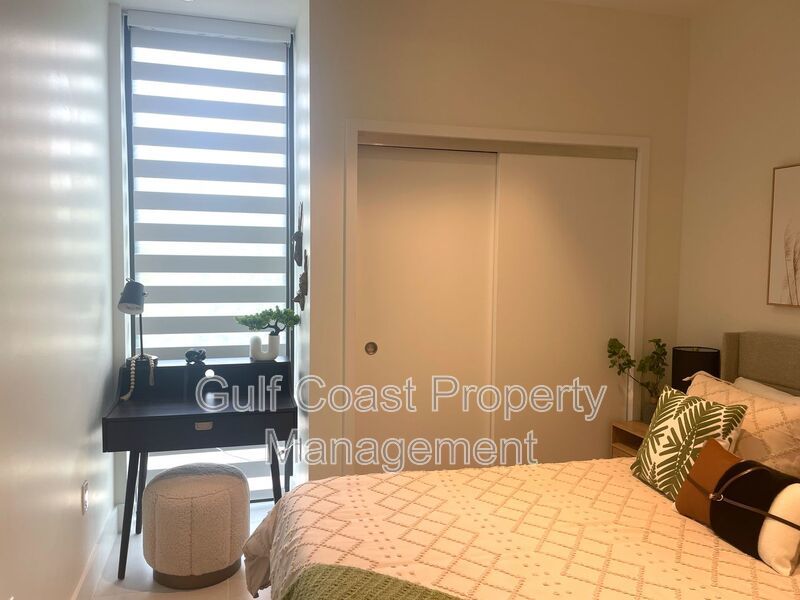 Modern Loft Living with Private Terrace in Downtown Sarasota’s Rosemary District property image