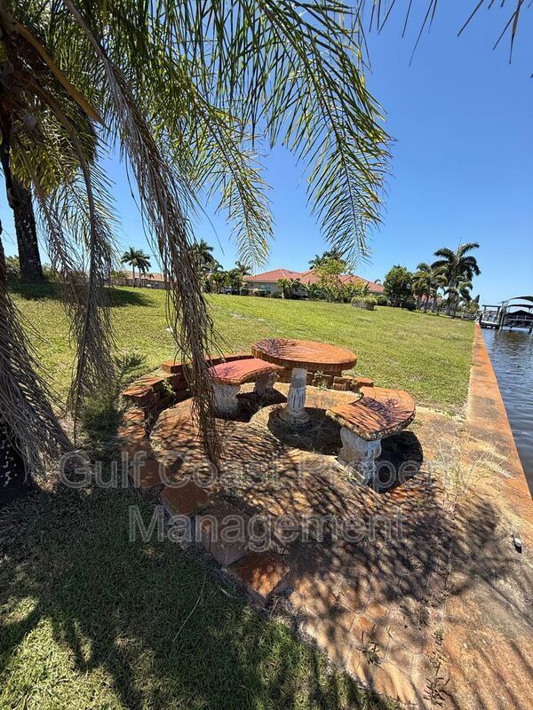 Waterfront Private Pool Home in Gulf Cove property image