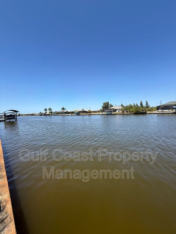 Waterfront Private Pool Home in Gulf Cove property image