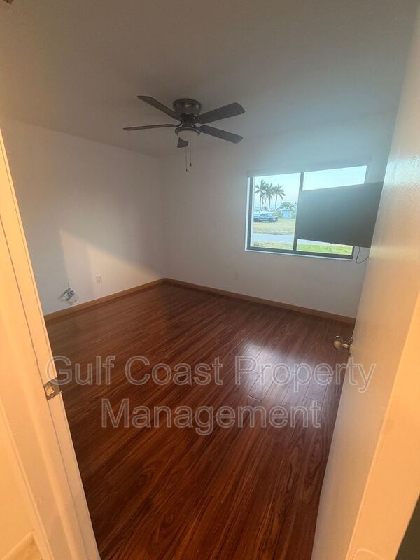 Waterfront Private Pool Home in Gulf Cove property image