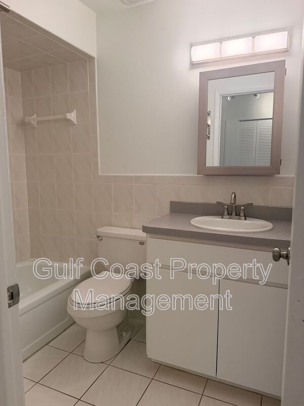 Waterfront Private Pool Home in Gulf Cove property image