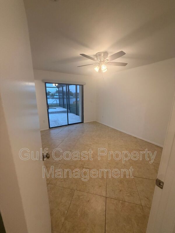 Waterfront Private Pool Home in Gulf Cove property image