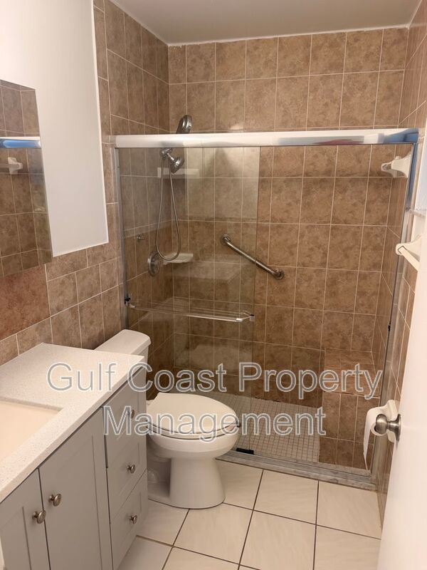 Waterfront Private Pool Home in Gulf Cove property image