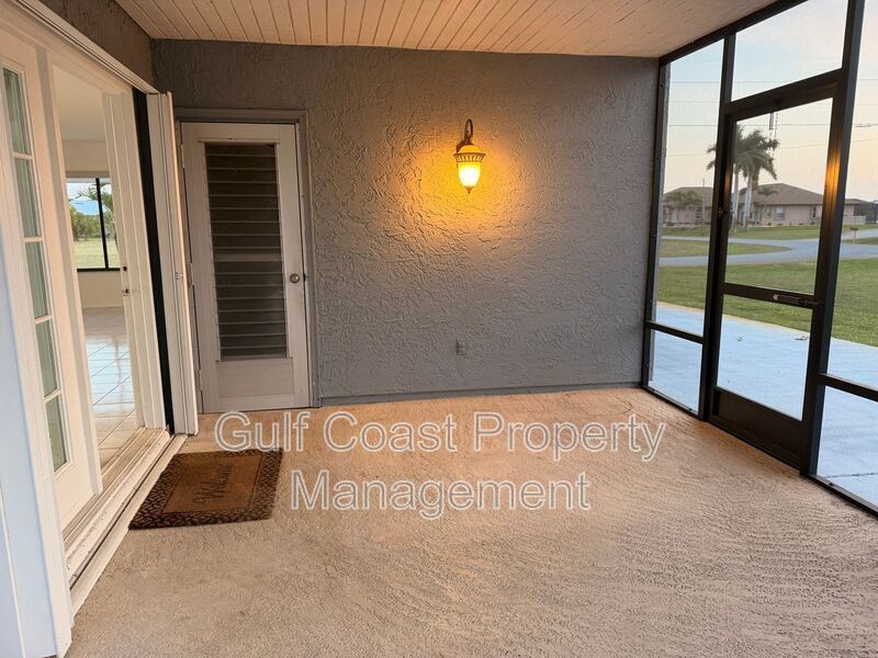 Waterfront Private Pool Home in Gulf Cove property image