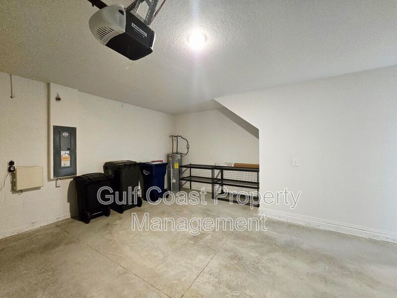 Annual Rental | Spacious 5 Bed, 3 Bath with Loft & Fenced Backyard in Broadleaf – Parrish Living at Its Finest property image