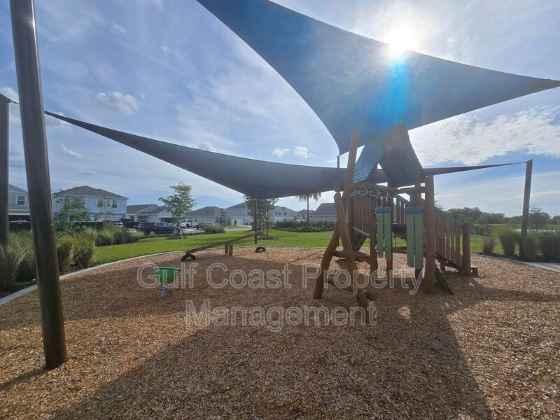 Annual Rental | Spacious 5 Bed, 3 Bath with Loft & Fenced Backyard in Broadleaf – Parrish Living at Its Finest property image