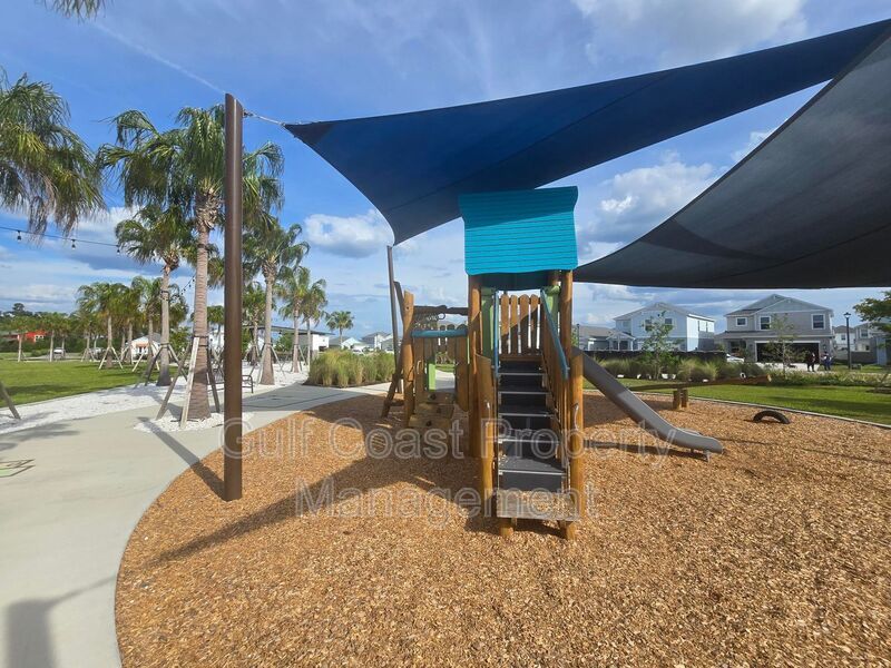 Annual Rental | Spacious 5 Bed, 3 Bath with Loft & Fenced Backyard in Broadleaf – Parrish Living at Its Finest property image