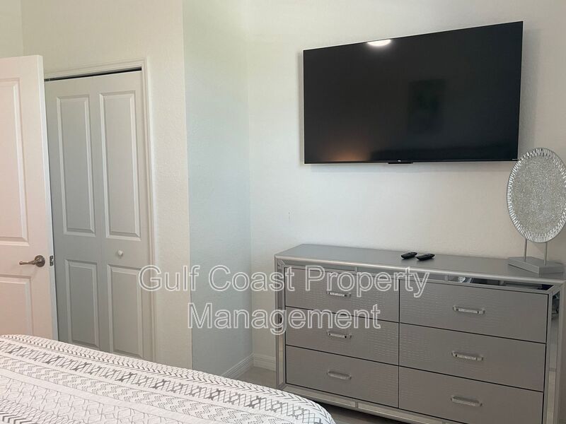 Fully Furnished 4BR Pool & Spa Home with Private Backyard in Antigua at Wellen Park property image