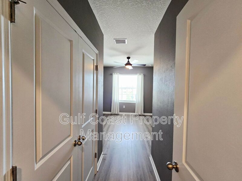 Gated 3 Bedroom, 2.5 Bath Townhome in Woodleaf Hammock | Stylish Living with Resort-Style Amenities property image