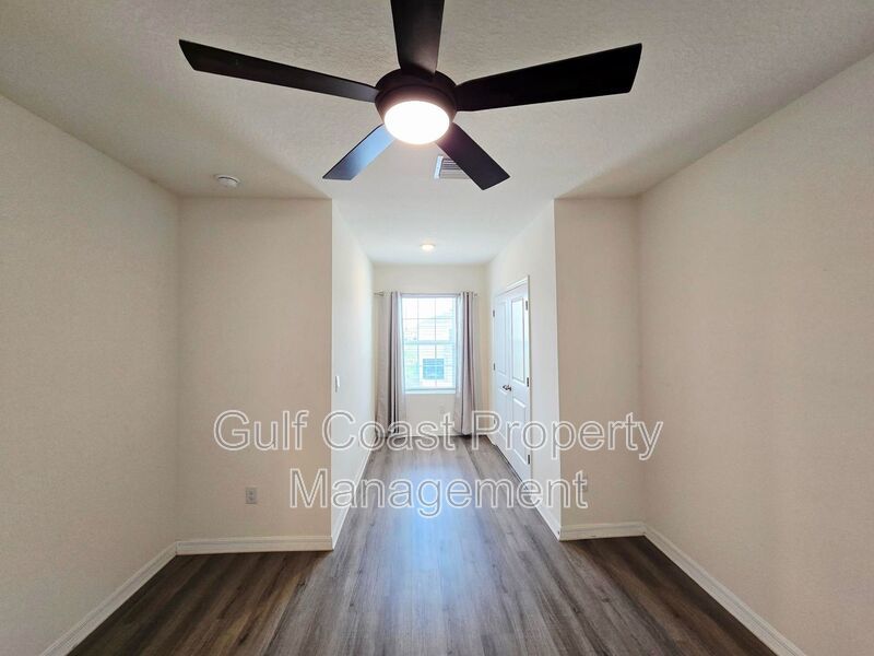 Gated 3 Bedroom, 2.5 Bath Townhome in Woodleaf Hammock | Stylish Living with Resort-Style Amenities property image