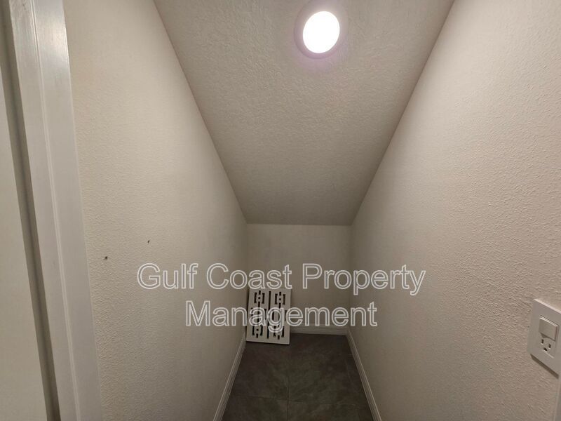 Gated 3 Bedroom, 2.5 Bath Townhome in Woodleaf Hammock | Stylish Living with Resort-Style Amenities property image