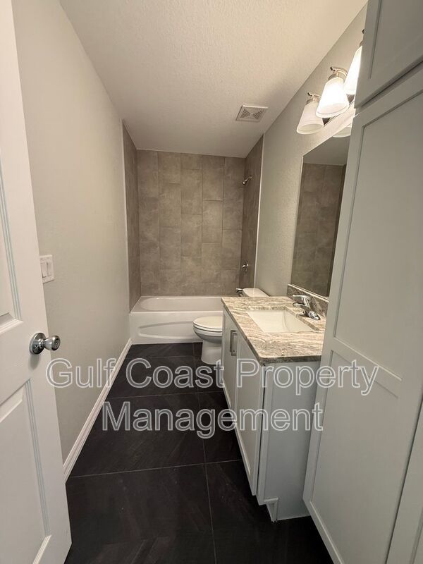 1293 South Cranberry Blvd property image