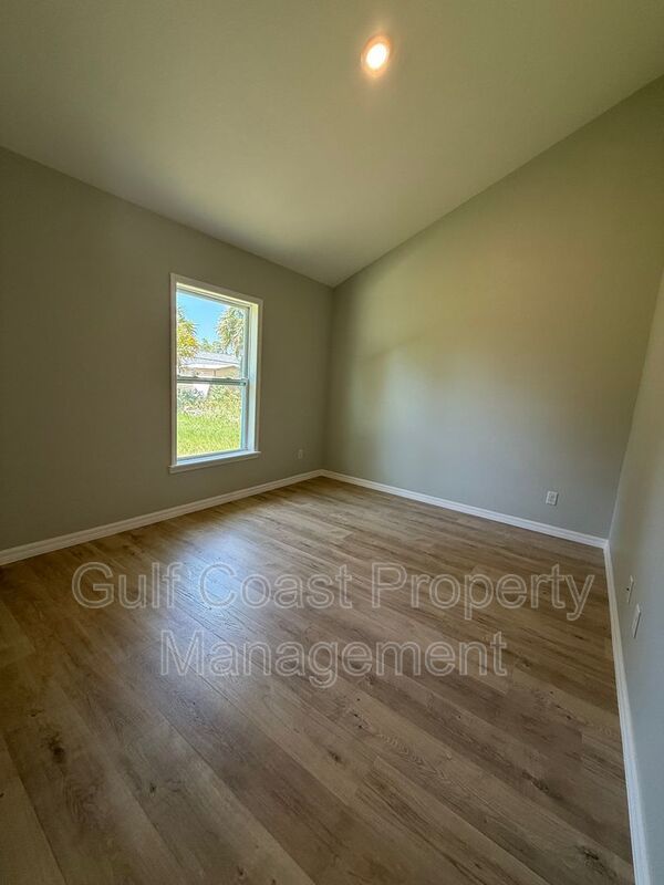 1293 South Cranberry Blvd property image