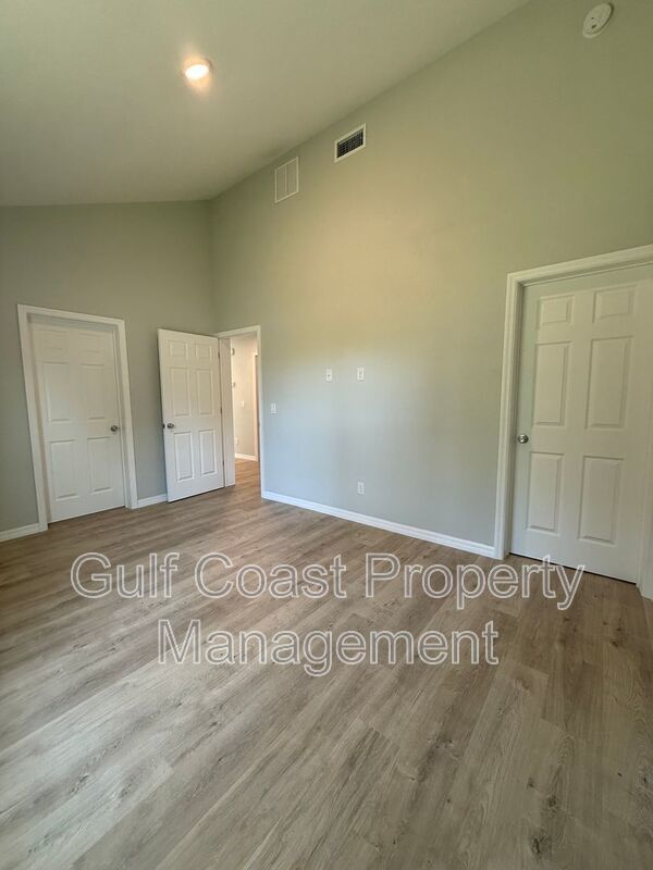 1293 South Cranberry Blvd property image