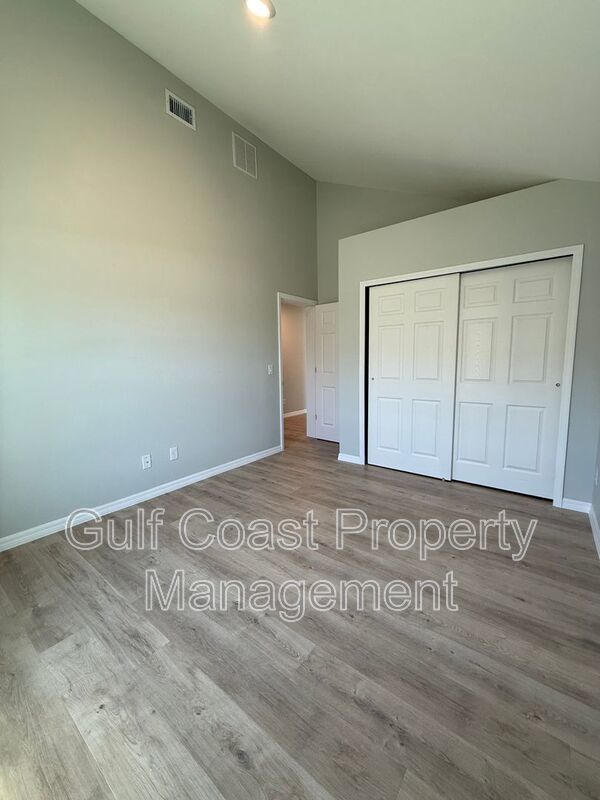 1293 South Cranberry Blvd property image