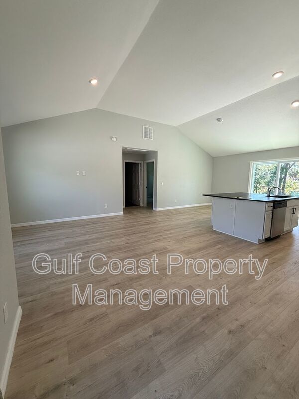 5080 S Chamberlin Blvd property image