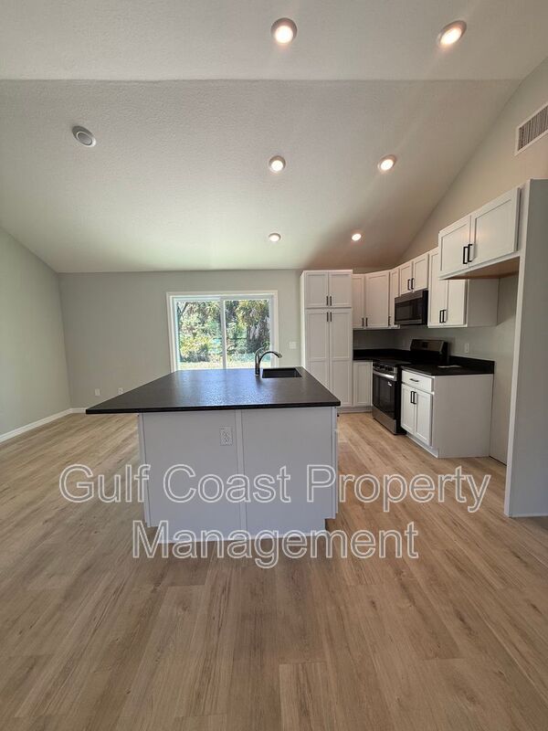 5080 S Chamberlin Blvd property image