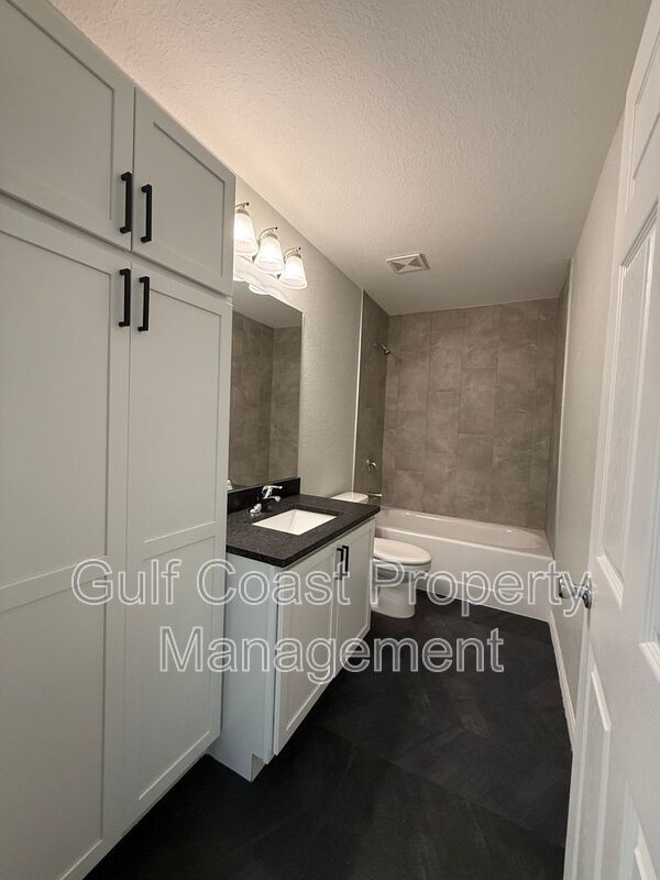 5080 S Chamberlin Blvd property image