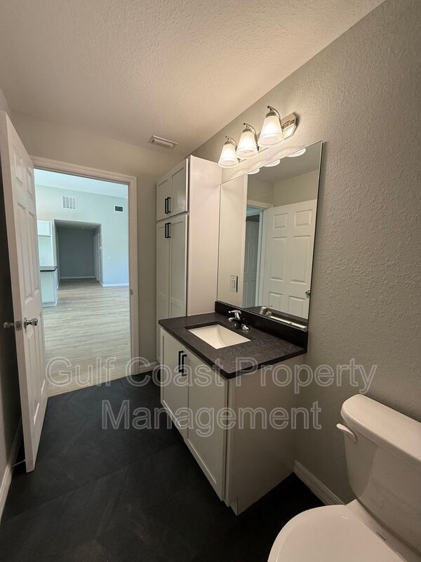 5080 S Chamberlin Blvd property image