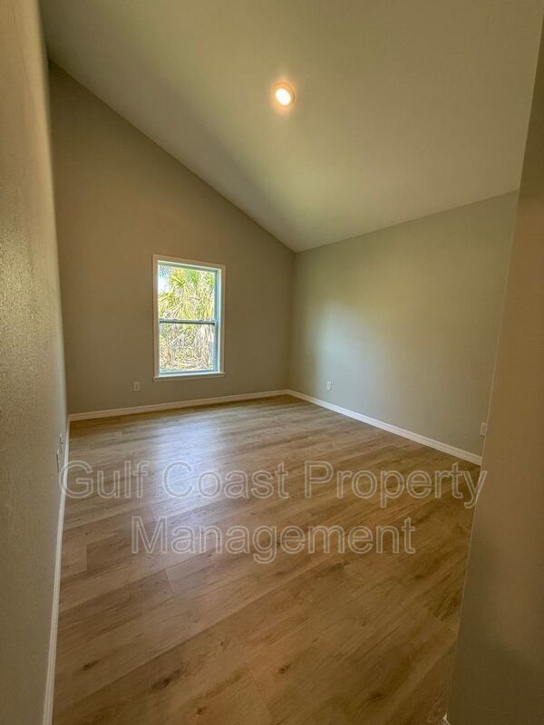 5080 S Chamberlin Blvd property image