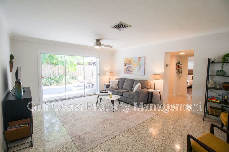 West of Trail Mid-Century Gem with New Designer Kitchen & Oversized Corner Lot property image