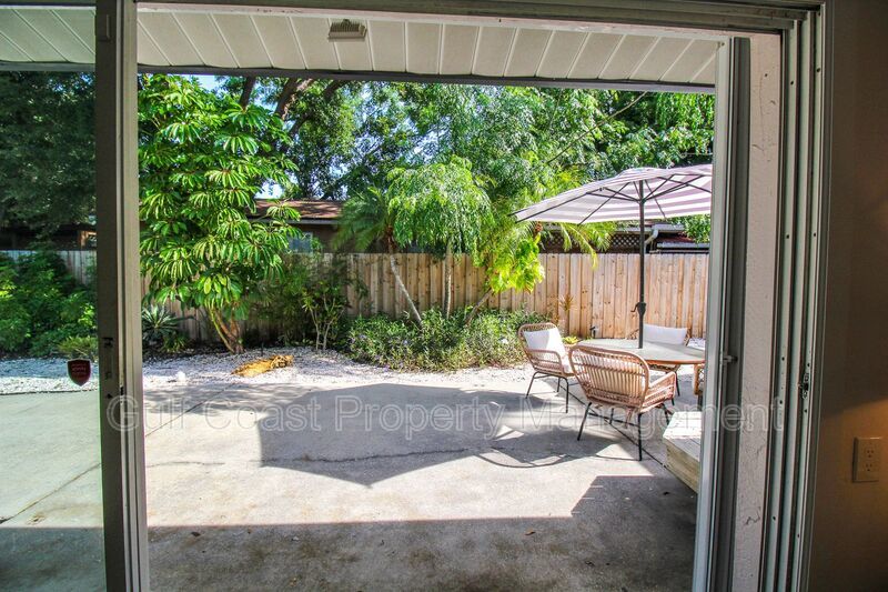 West of Trail Mid-Century Gem with New Designer Kitchen & Oversized Corner Lot property image
