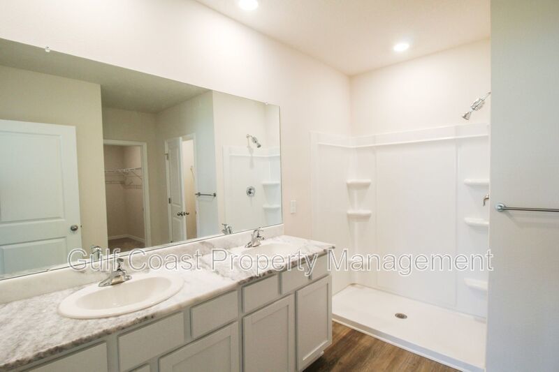Annual Lakeview Retreat in Gated Solera – 4BR Home with Fenced Yard & Lake View property image