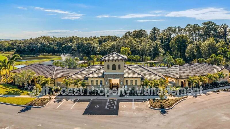 Annual Lakeview Retreat in Gated Solera – 4BR Home with Fenced Yard & Lake View property image