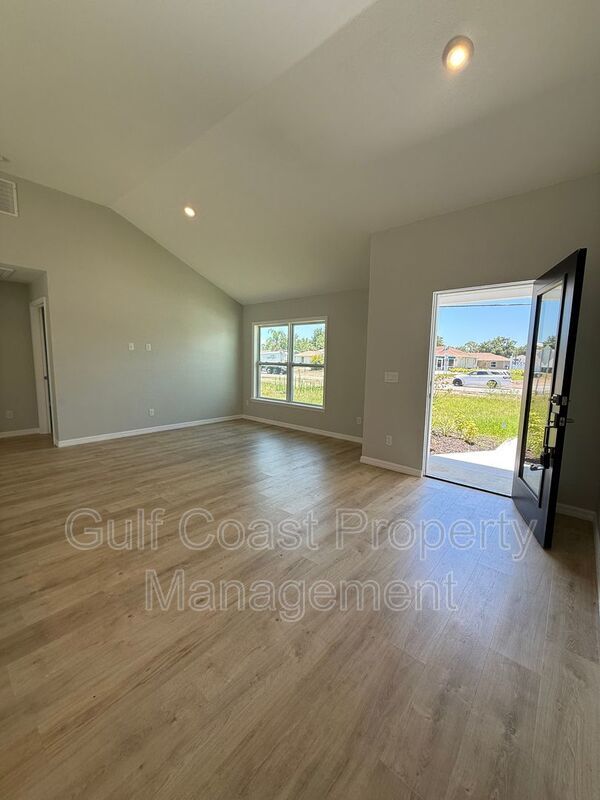 3294 West Price Blvd property image