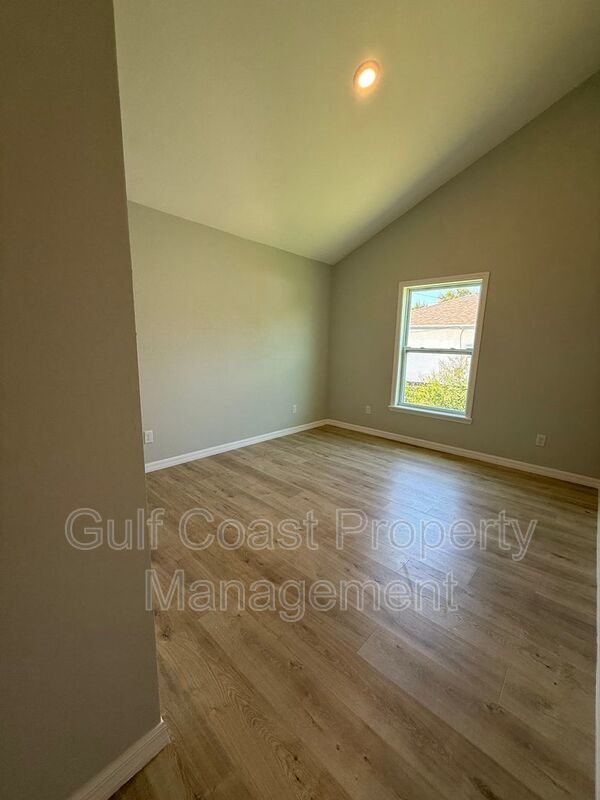 3294 West Price Blvd property image