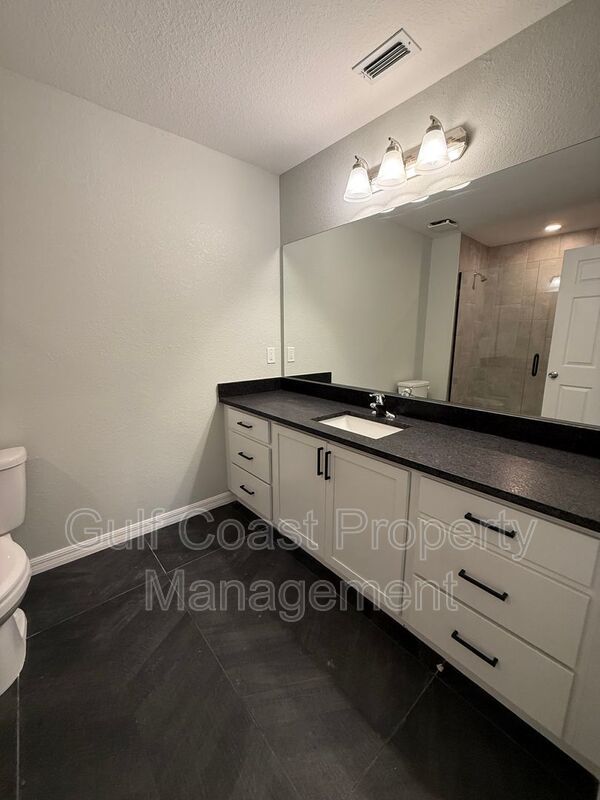 3294 West Price Blvd property image