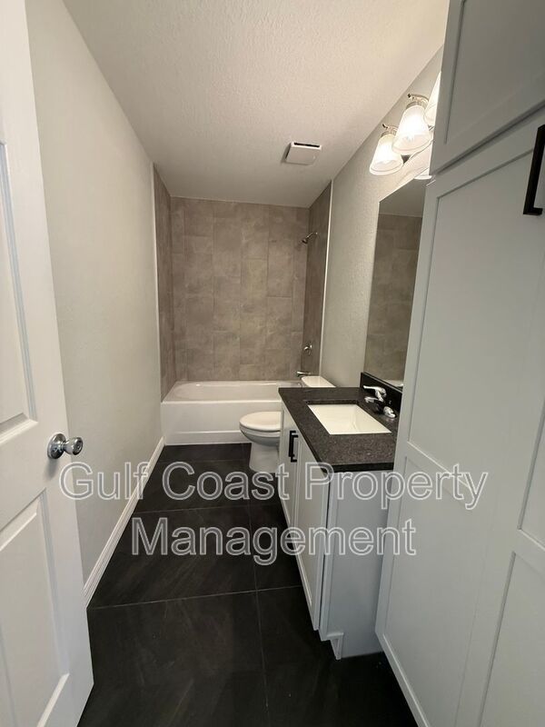 3294 West Price Blvd property image