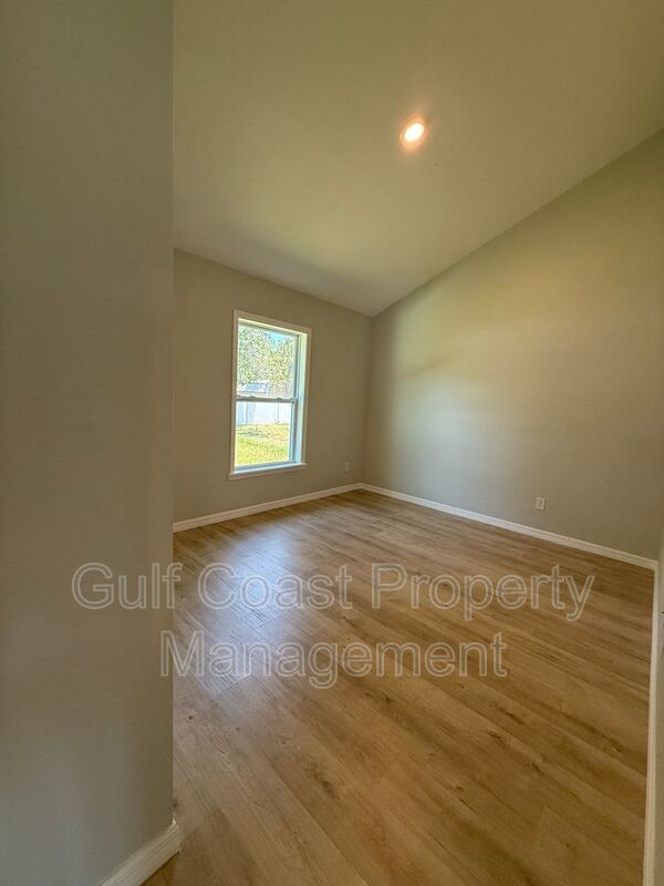 3294 West Price Blvd property image