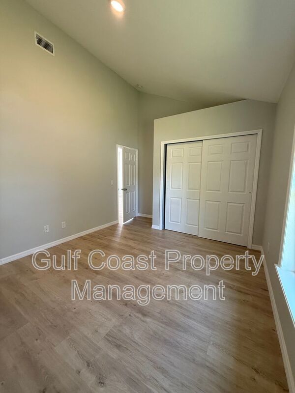 3294 West Price Blvd property image
