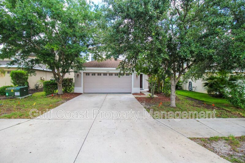 Lakeview 4-Bedroom, 2.5-Bath Annual Rental in Lakewood Ranch/Greenbrook property image