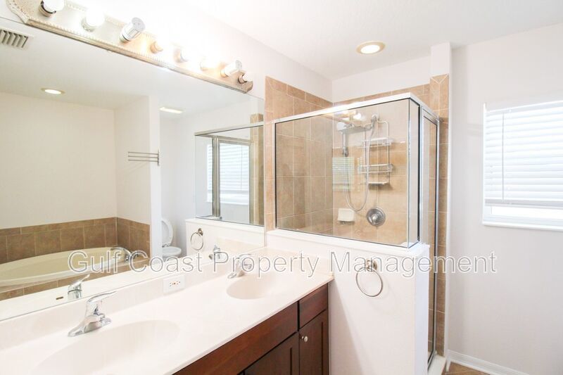 Lakeview 4-Bedroom, 2.5-Bath Annual Rental in Lakewood Ranch/Greenbrook property image