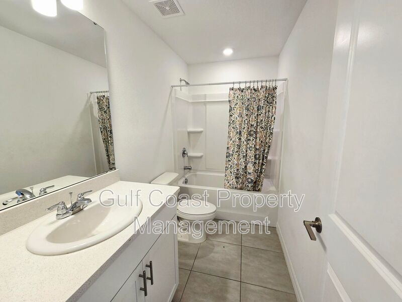 Annual End-Unit Townhome with 3 Bedrooms in Edgestone at Artisan Lakes property image