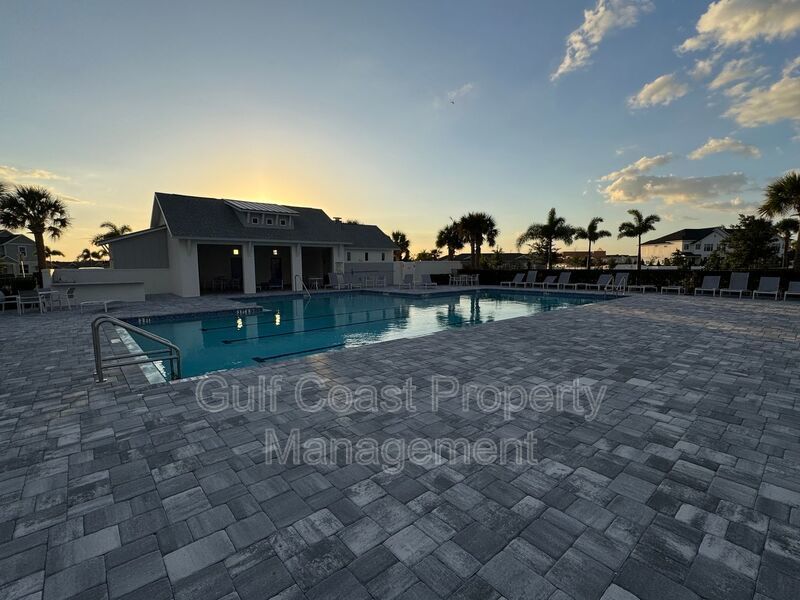 Annual Rental Near UTC, Waterside Place & Gulf Coast Beaches property image