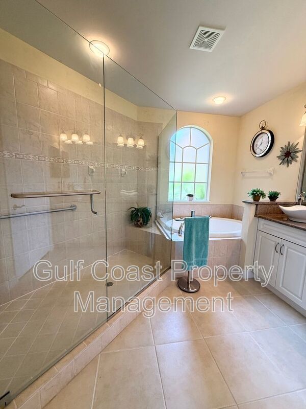 13860 Avon Park Cir property image
