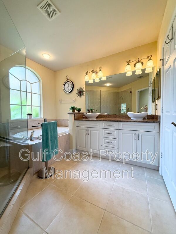 13860 Avon Park Cir property image